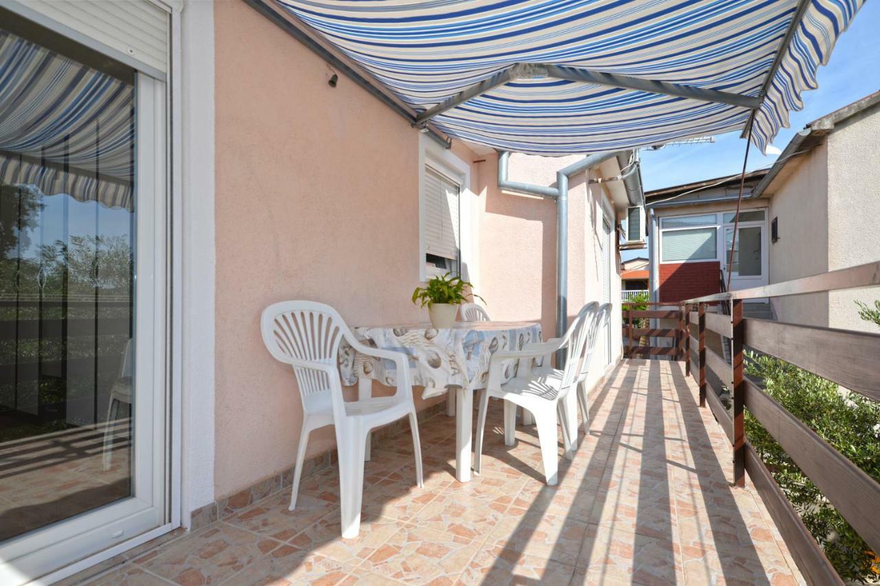 Apartmani Sime Betina  Esterno foto